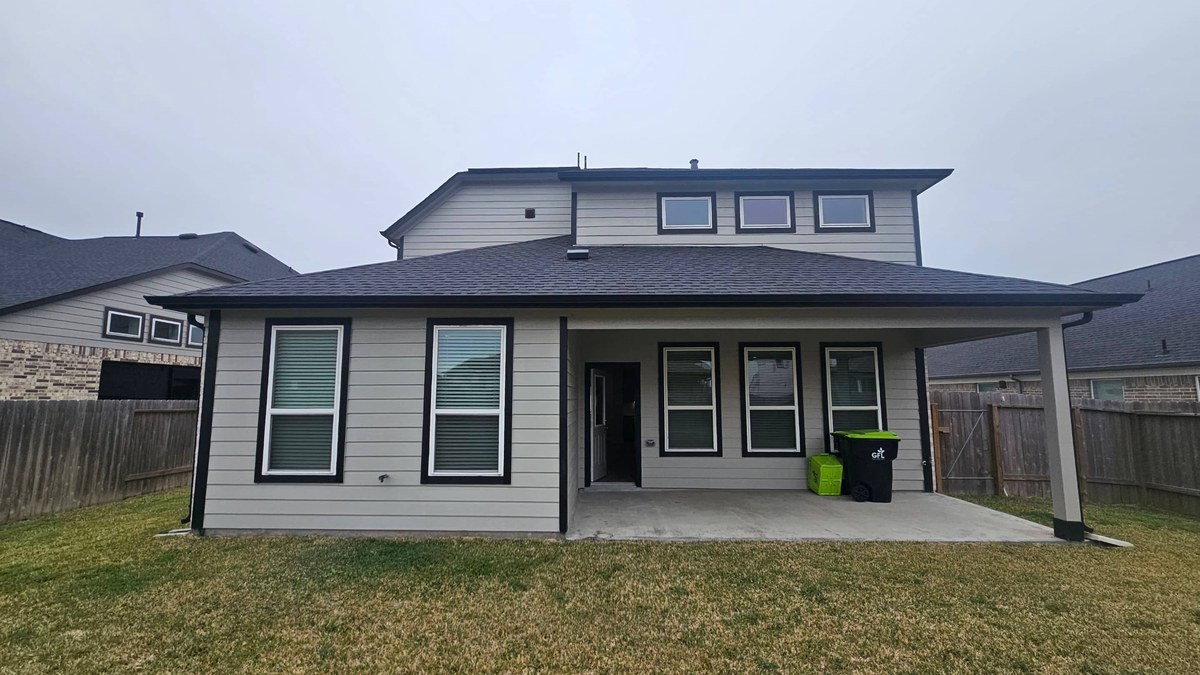 How Long Does It Take to Paint or Coat a House? (Montgomery County Guide)