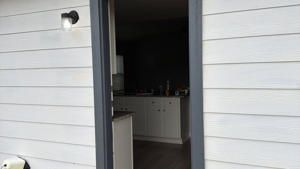 How Much Does It Cost to Paint a House in Texas? (Montgomery County Guide)