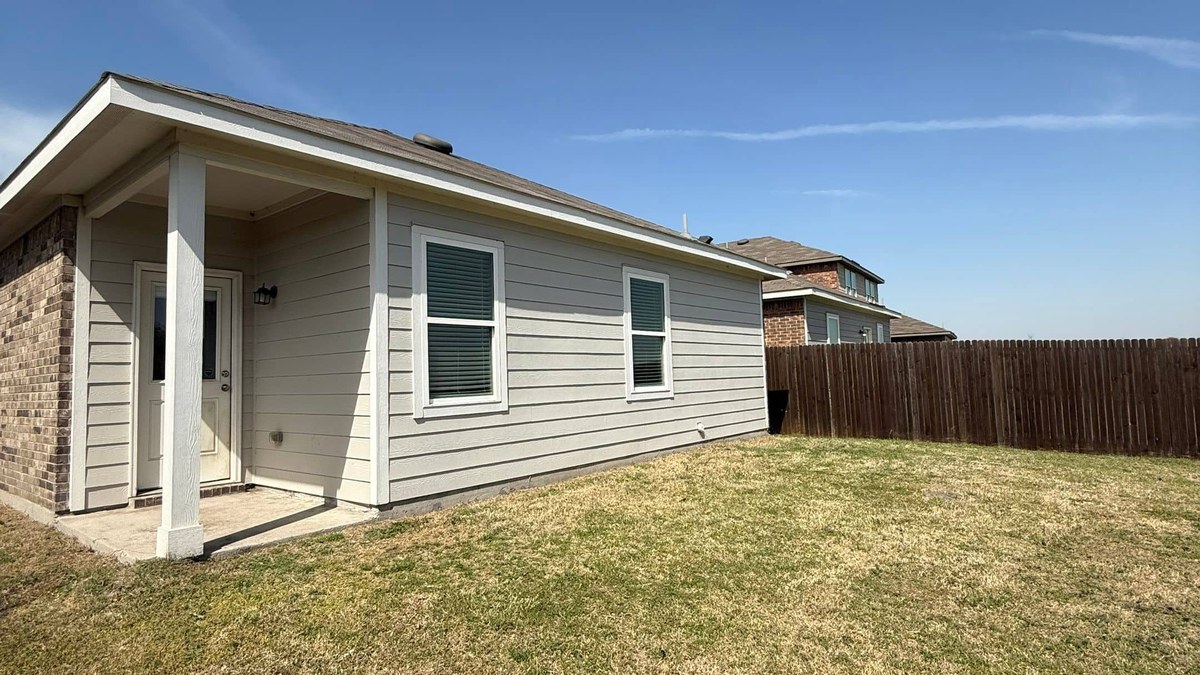 What Happens If You Don’t Repaint Your Home? (Montgomery County Guide)